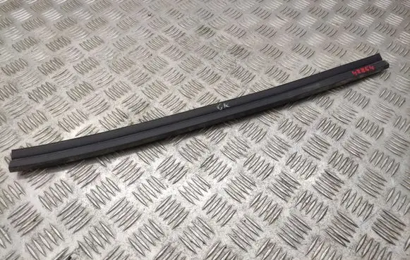 Rubber seal rear door