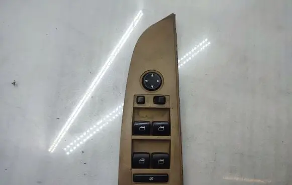 BMW 5 E60 E61 Electric window control switch 6951910