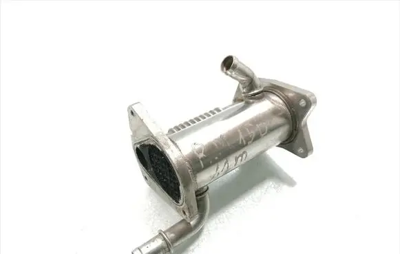 Renault Scenic III - Grand scenic III EGR valve cooler 147355713R