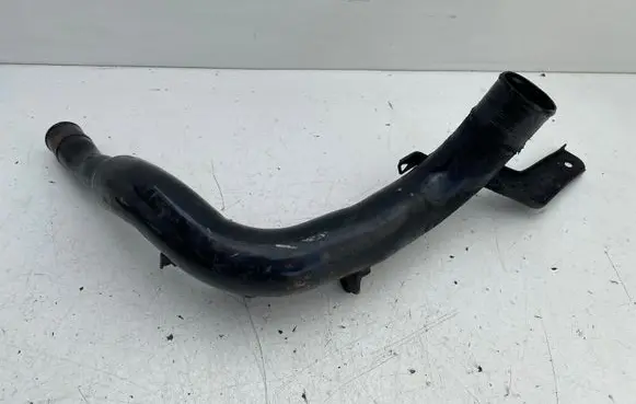Toyota Avensis T220 Intercooler hose/pipe