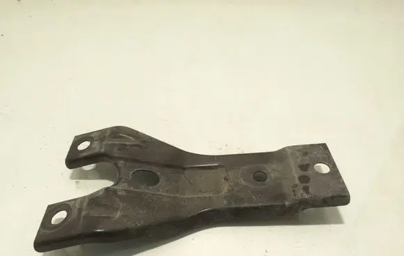 Volkswagen PASSAT B7 Radiator support slam panel bracket 3AA805569