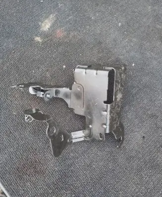 Renault Clio V ABS pump bracket 478401826R