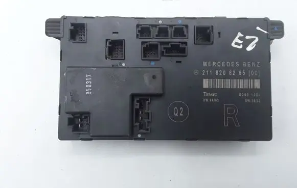 Mercedes-Benz E W211 Door control unit/module 2118208285 211820828500