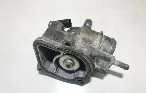Mercedes-Benz Vito Viano W638 Engine coolant pipe/hose a64620015