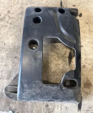Nissan NV400 Rear bumper mounting bracket 852220001R