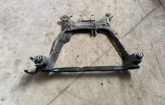 Volvo V70 Front subframe 