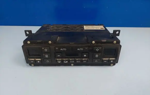 Audi A8 S8 D2 4D Climate control unit 4D0820043E