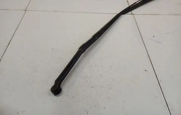 Toyota Previa (XR30, XR40) II Front wiper blade arm 