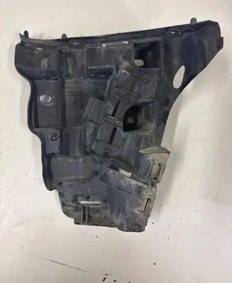 Volvo XC70 Front bumper mounting bracket 31214960