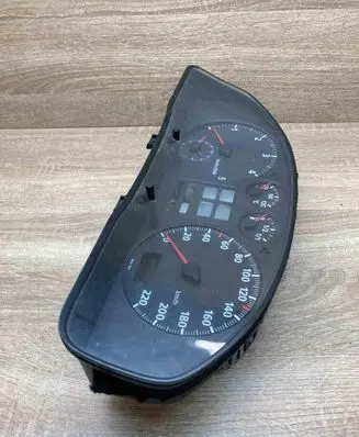 Audi A4 S4 B5 8D Speedometer (instrument cluster) 110008695
