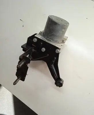 BMW X3 E83 ABS Pump 3419296