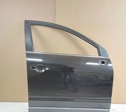 Opel Antara Front door