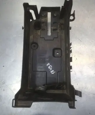 Opel Insignia A Battery box tray 13255614