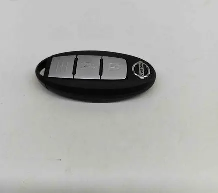 Nissan Qashqai Ignition key/card 285E34CB0A S180144102