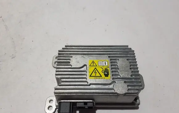 Mercedes-Benz GLS X167 Voltage converter inverter A0009820320