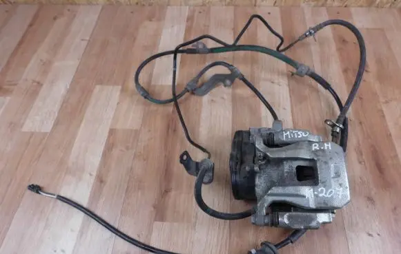 Mitsubishi Outlander Rear brake caliper 4605C044