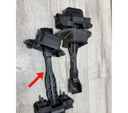 BMW X2 F39 Front door check strap stopper