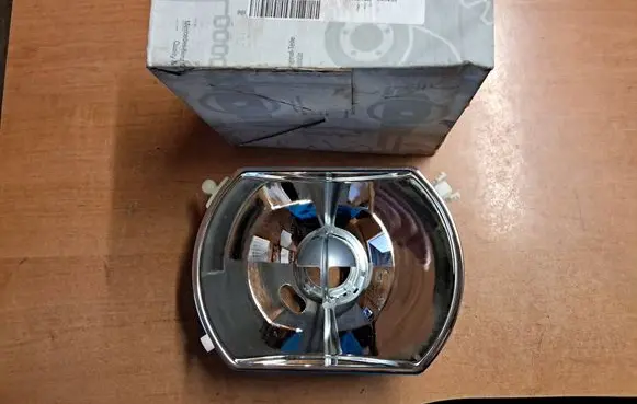 Mercedes-Benz T1 Under headlight/headlamp trim 0028260378