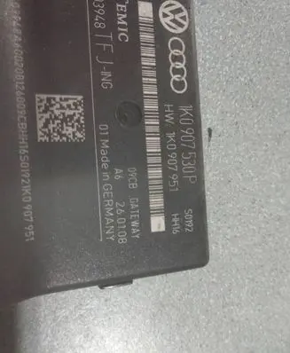 Skoda Octavia Mk2 (1Z) Gateway control module 1K0907530P 1K0907951
