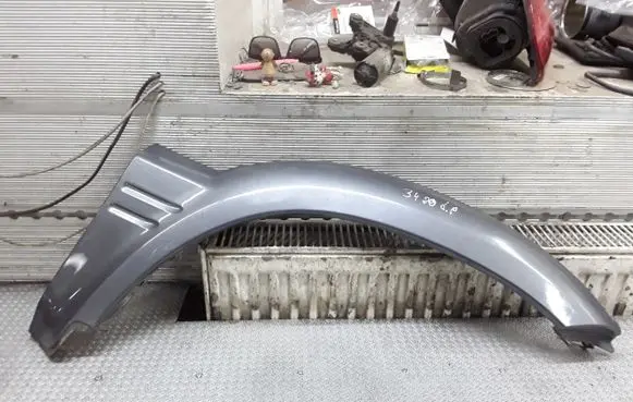 Nissan Terrano Fender trim (molding)