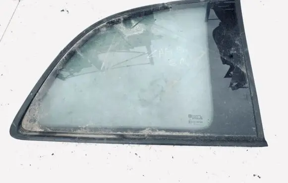 Opel Zafira A Rear side window