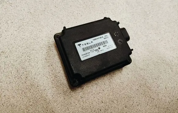 Tesla Model S Other control units/modules 102014700A S0010 JCI2592475