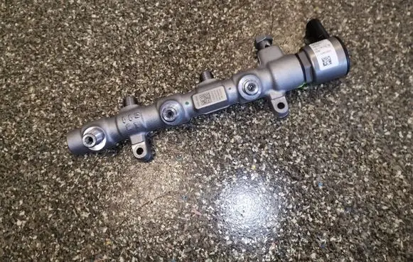 Audi A7 S7 4K8 Fuel main line pipe 059130090DL