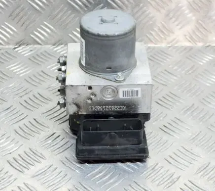 Volkswagen PASSAT B7 ABS Pump 17654080 54085620Z