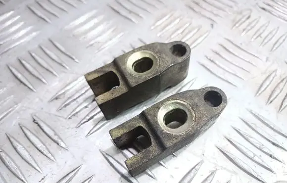 Ford Focus Fuel Injector clamp holder