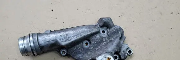 Thermostat/thermostat housing