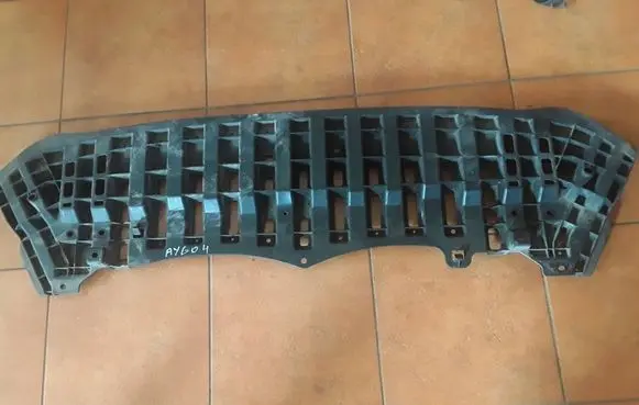 Toyota Aygo AB40 Engine splash shield/under tray 526180H030