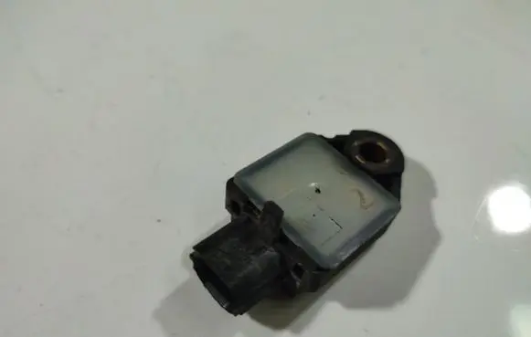 Hyundai i30 Airbag deployment crash/impact sensor 969201H100