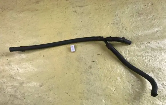 Mercedes-Benz B W245 Engine coolant pipe/hose A1695010925 25ZGS002 DBL825440