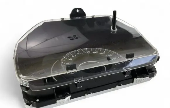 Speedometer (instrument cluster)