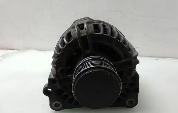 Volkswagen Golf IV Generator/alternator 038903023L