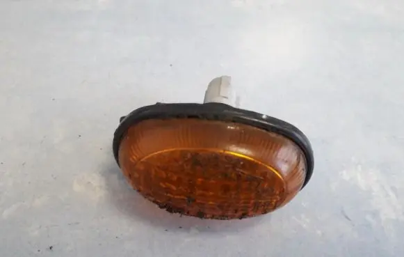 Hyundai H200 Front fender indicator light 92303220 92303-220