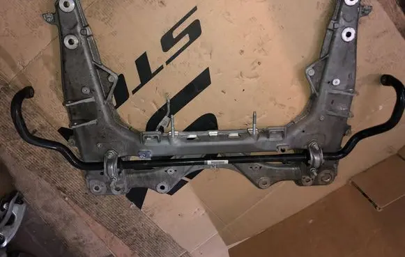 Porsche 911 991 Front subframe 991341081