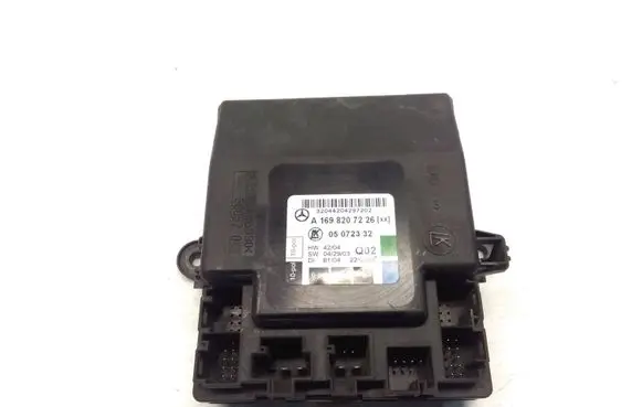 Mercedes-Benz B W245 Door control unit/module A1698207226 05072332