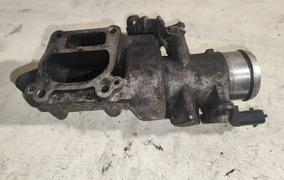 Opel Zafira A Throttle valve 08226804 0208081C 0281002437