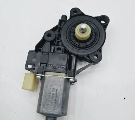 Mini One - Cooper Clubman R55 Front door window regulator motor 2753721