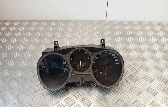 Speedometer (instrument cluster)
