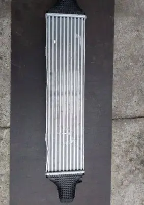 Mercedes-Benz A W177 Coolant radiator 0995003501