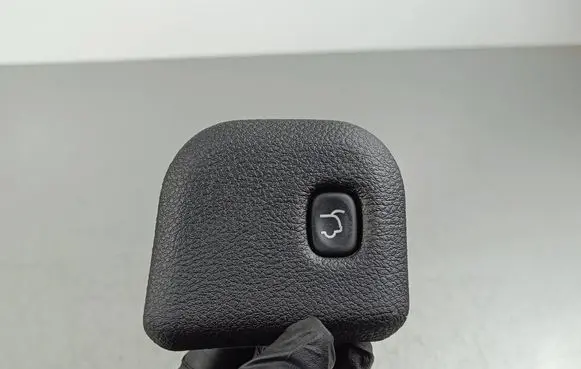 Jeep Grand Cherokee Tailgate/boot open switch button 12861261 04602751AA 126132681139