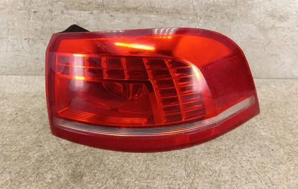 Volkswagen PASSAT B7 Rear/tail lights 179816