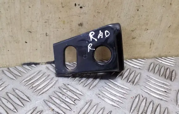 Opel Frontera B Radiator mount bracket