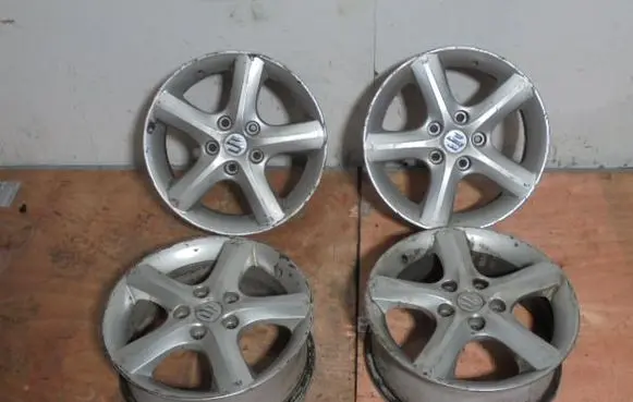 Suzuki SX4 R12 alloy rim 