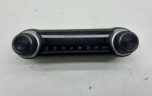 Toyota RAV 4 (XA50) Climate control unit 55900-42580 608-4H94