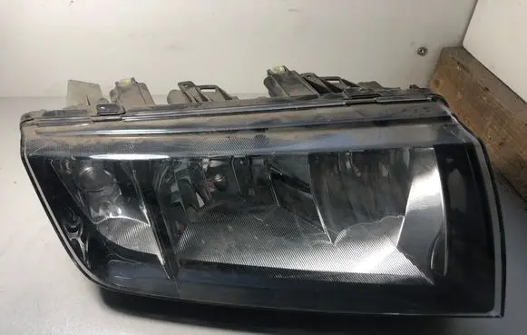 Skoda Fabia Mk1 (6Y) Headlight/headlamp