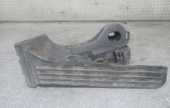 Volkswagen Touran I Accelerator throttle pedal 1T1721503E