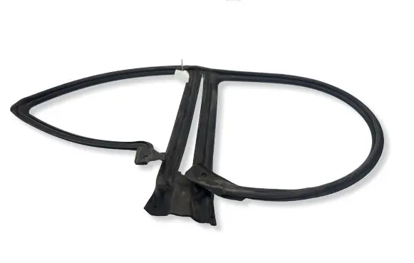Subaru Forester SG Front door rubber seal 